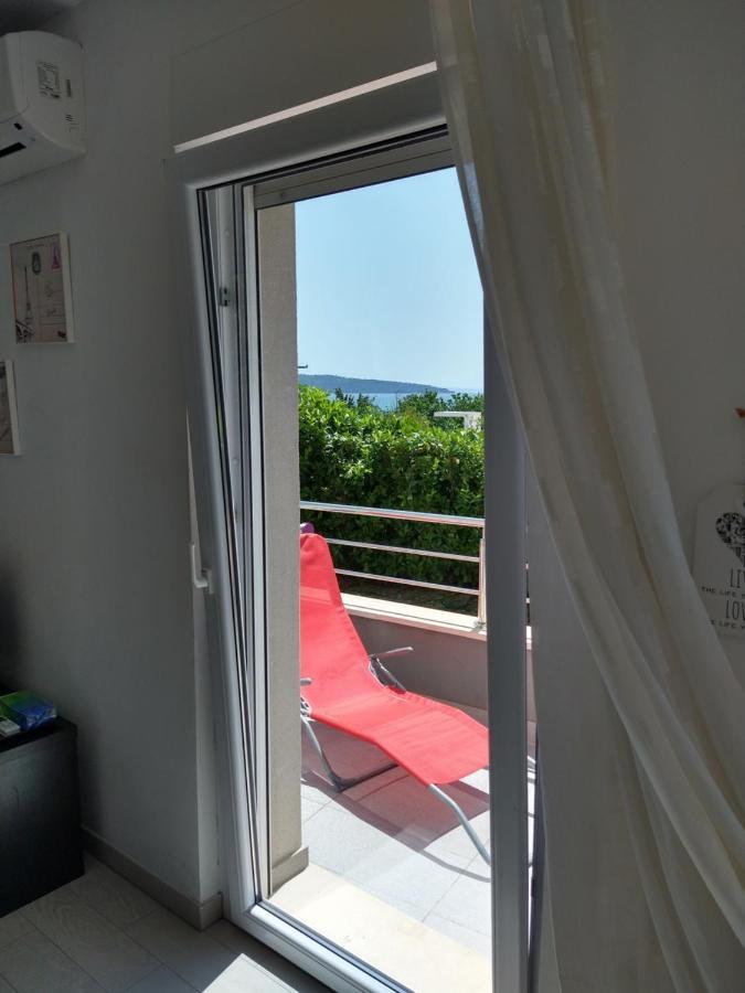 Apartments Villa Vetma Kastela Exterior photo