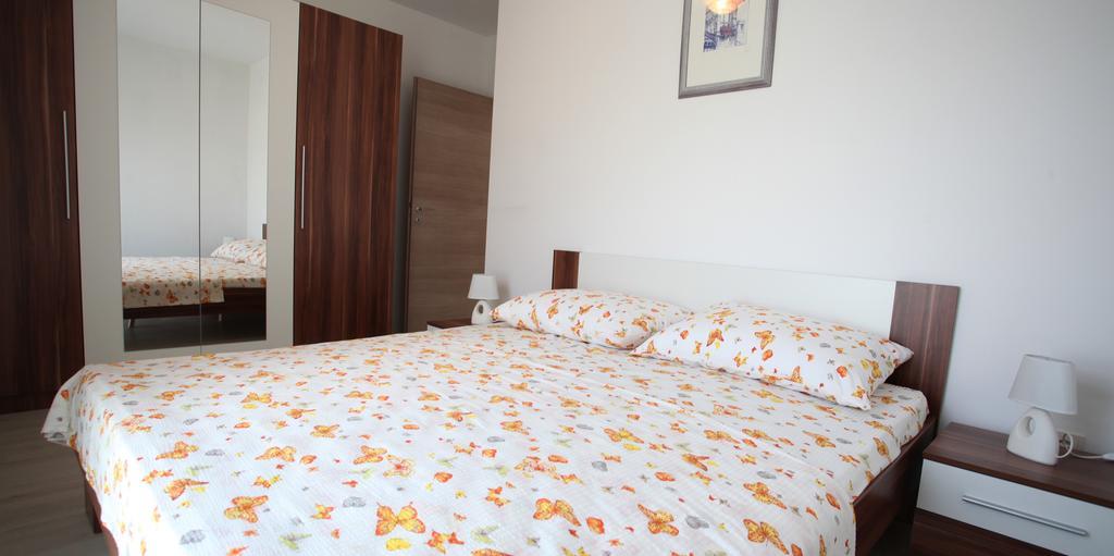 Apartments Villa Vetma Kastela Room photo