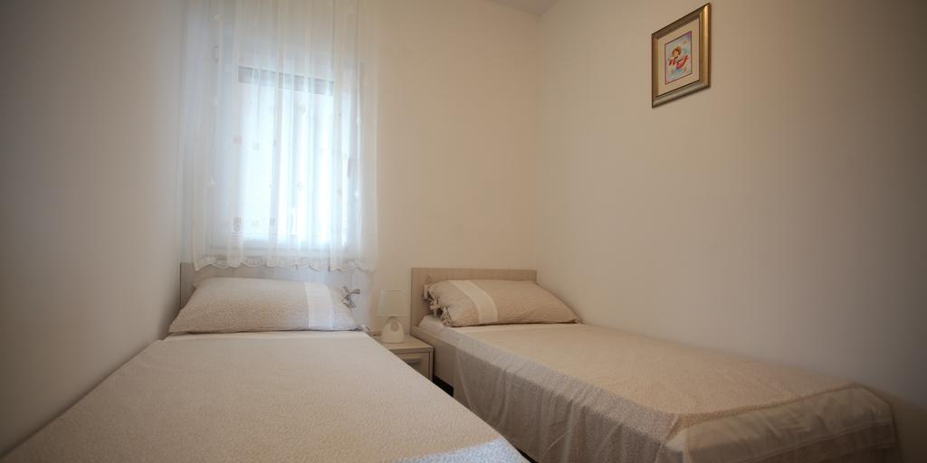 Apartments Villa Vetma Kastela Room photo