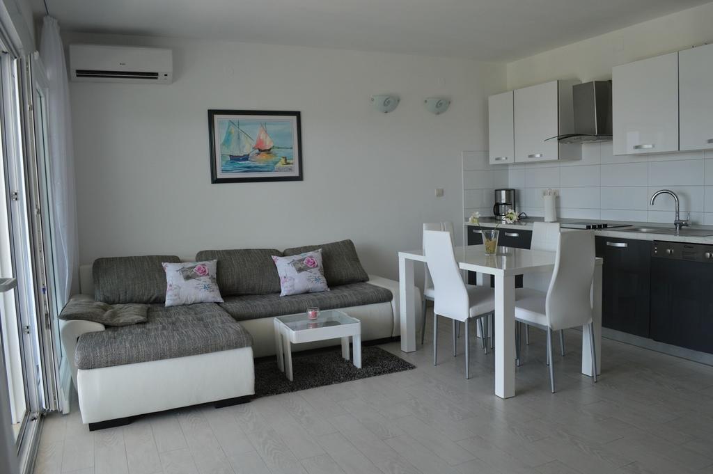 Apartments Villa Vetma Kastela Room photo